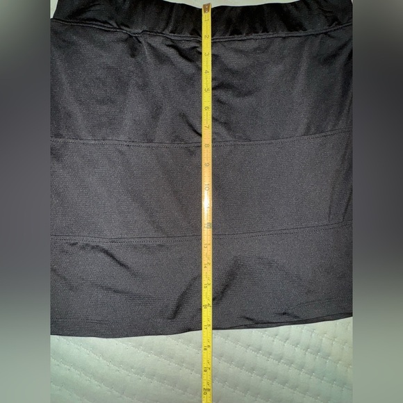 Court Haley Women's 17" Solid Golf Skort. Size Large. Worn once. - Picture 8 of 9